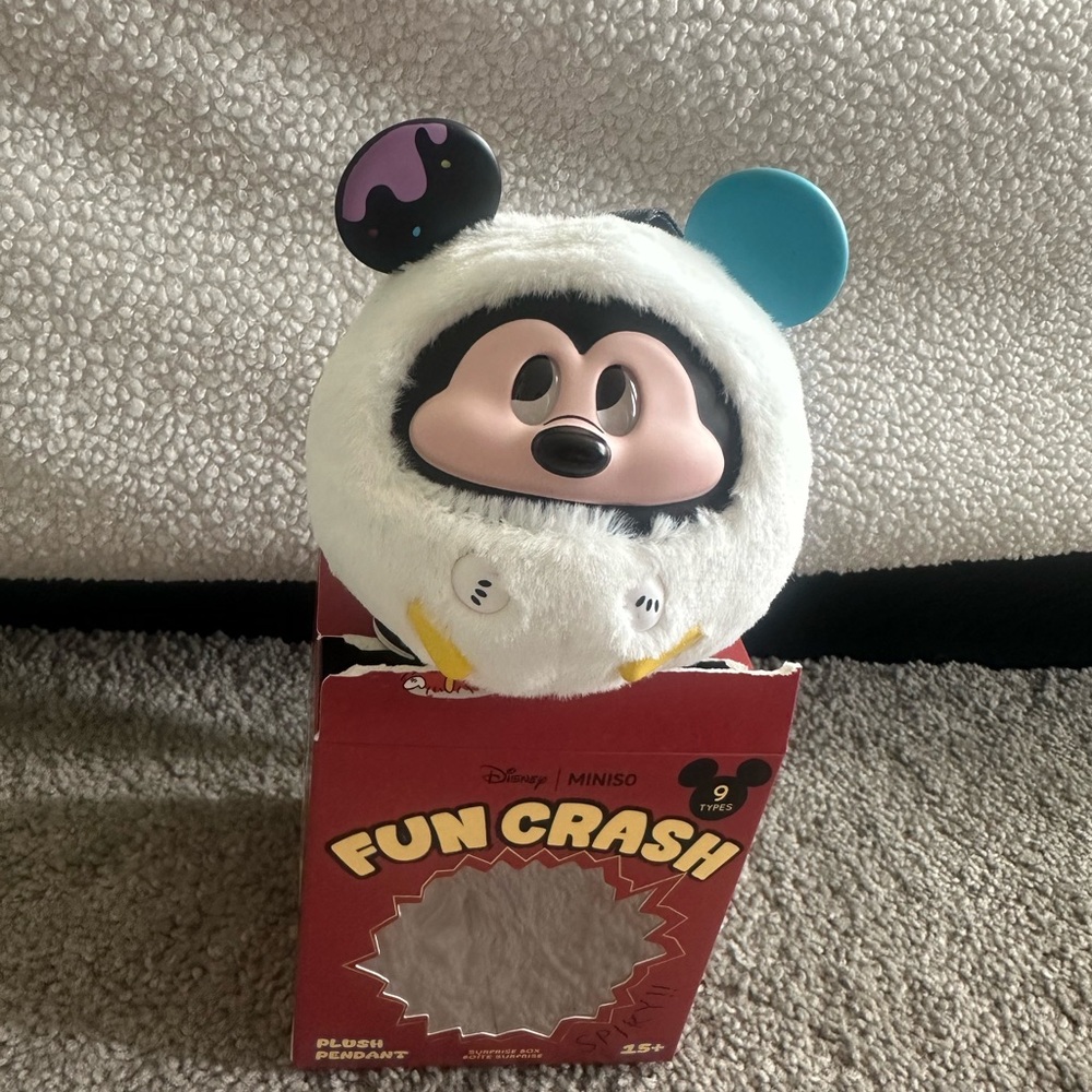 Fun Crash Plush pendant
